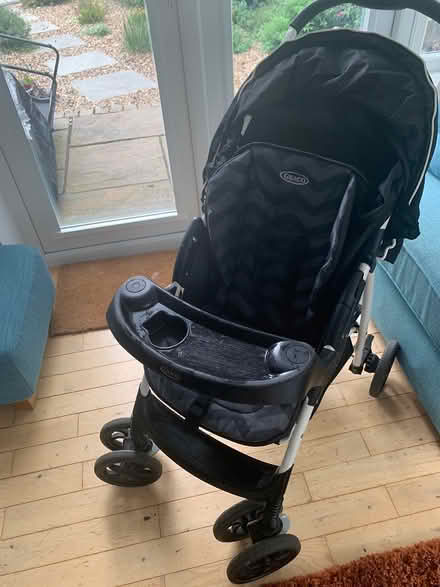 Photo of free Grandparents Baby travel system (Idle Bradford) #4
