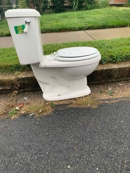 Photo of free Toilet bowl with tank (Boulevard Manor) #2