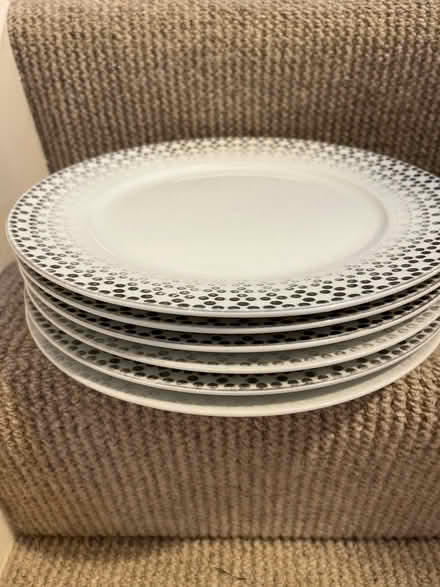 Photo of free White dinner set (L19) #1