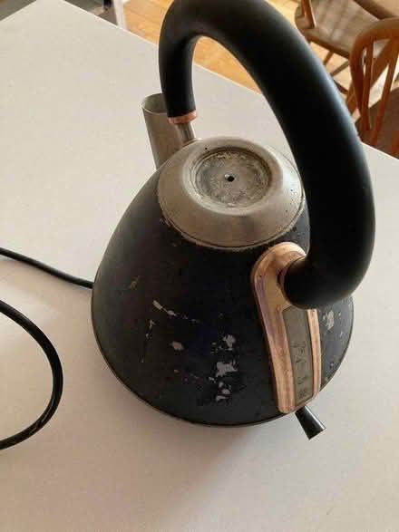 Photo of free Working kettle (E2) #2