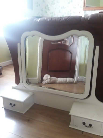 Photo of free White Mirror Unit (West Twerton BA2) #1