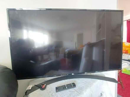 Photo of free LG Smart TV 49 inch needs repairing (Seaford BN25) #3