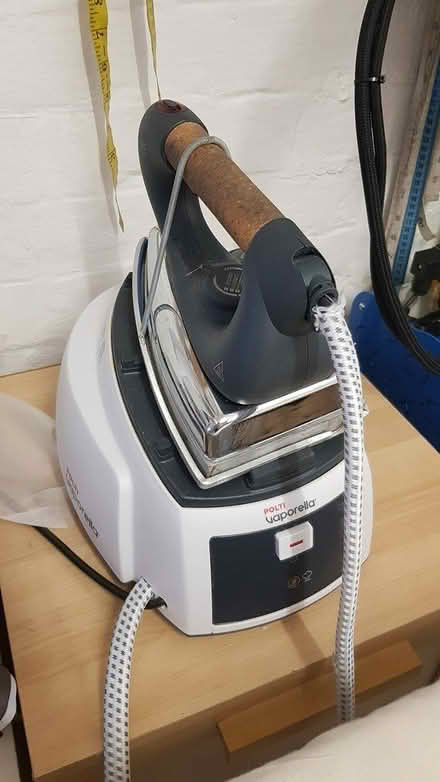 Photo of free steam iron for parts (M15 Hulme) #1