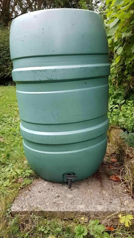 Photo of free rain barrel / water butt Painswick #1