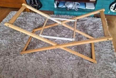 Photo of free Moses basket stand (Borehamwood WD6) #1