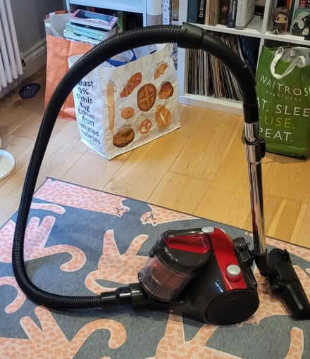 Photo of free Currys Essentials Vacuum (Stepney Green/Limehouse E1) #1