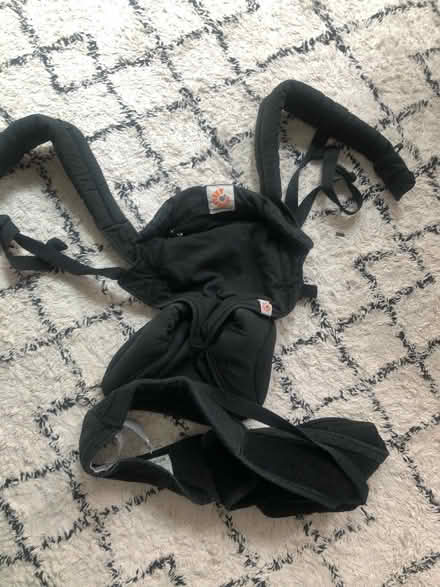 Photo of free Ergobaby baby carrier (Thornhill square N1 Islington) #1