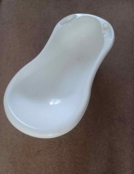 Photo of free Baby bath (M32 area Stretford) #1