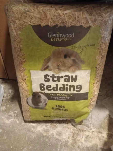 Photo of free Straw Bedding (Waldridge Park DH2) #1