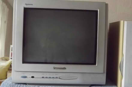 Photo of free Radio cd etc (Great Moor SK2) #3