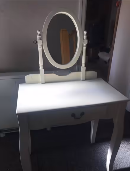 Photo of free Dresser (Llanfairfechan LL33) #1