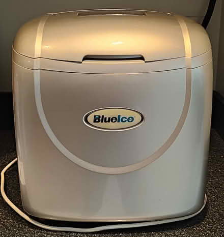 Photo of free Countertop ice maker machine (Sherfield on Loddon, RG27 0) #4