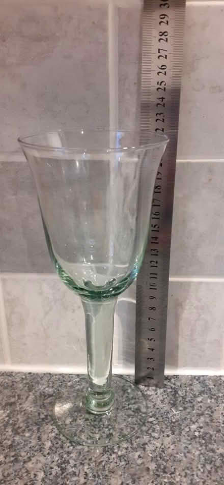 Photo of Recycled green glass wine glass (Mansfield NG19) #2
