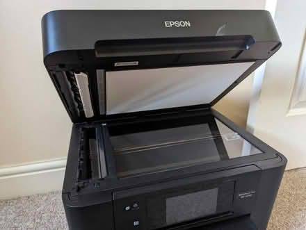 Photo of free Epson printer/scanner in need of some tlc (Highfield HP2) #1