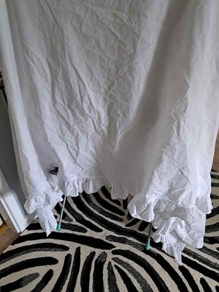 Photo of free zara king size top sheet (L8 toxteth) #2