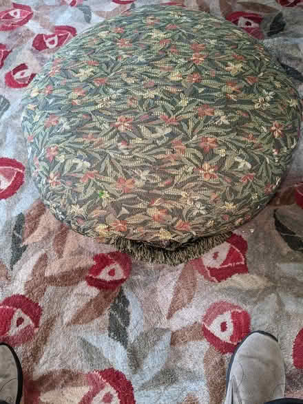 Photo of free tuffet (Washington Heights near GWB) #1