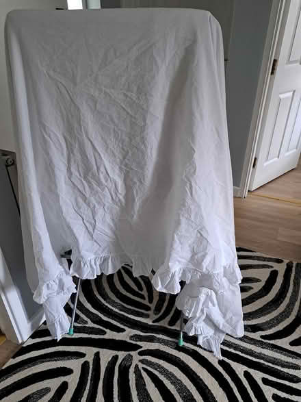 Photo of free zara king size top sheet (L8 toxteth) #1