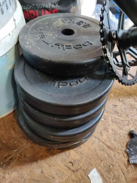 Photo of free 5x 2.5 KG weights (Stockwell SW9) #1
