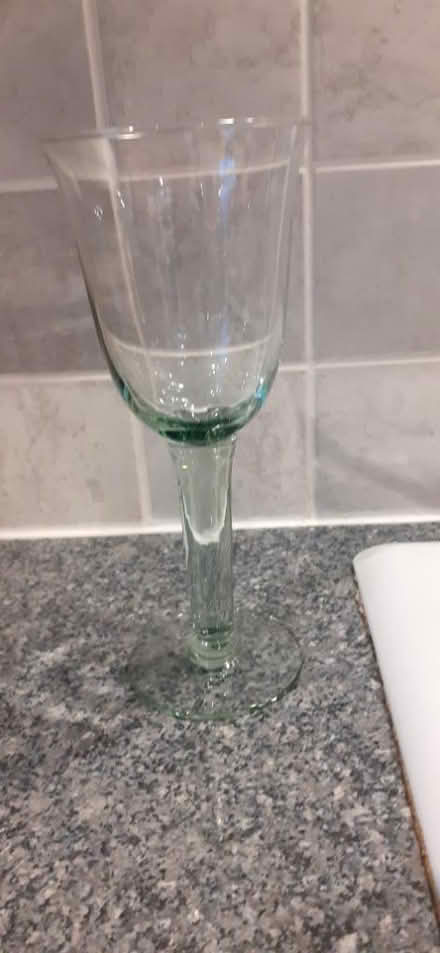 Photo of Recycled green glass wine glass (Mansfield NG19) #1