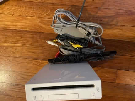 Photo of free Nintendo Wii console (Bergenfield NJ) #3