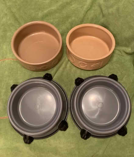 Photo of free Large Dog Bowls (Glenrothes KY7) #1