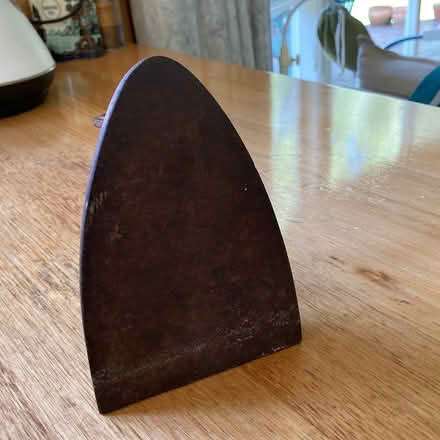 Photo of free Flat iron (Kew East) #3