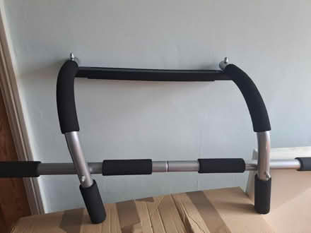 Photo of free Pull up bar (East Dulwich SE22) #1
