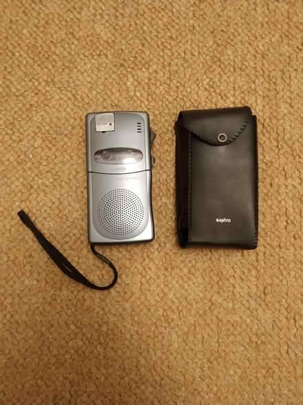 Photo of free Sanyo Mini Talk-Book TRC-3680 (hand held dictation device) (Albert Park M20) #1