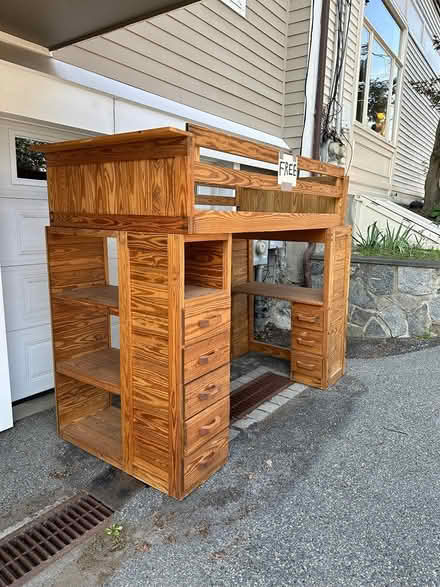 Photo of free Bunk Bed (36 Lexington Street) #3