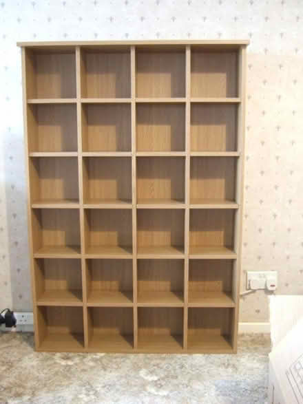 Photo of free CD or ornament display unit (Barnard's Green WR14) #1