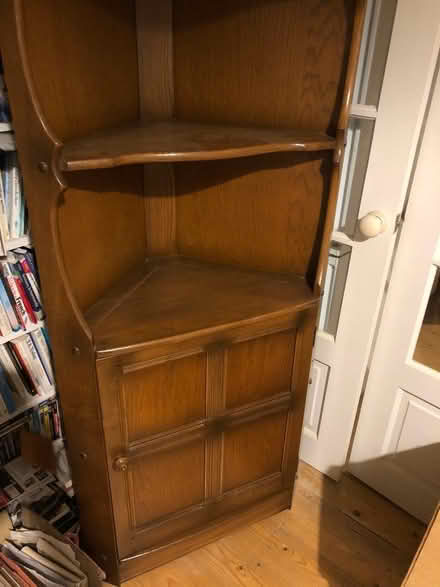 Photo of free ERCOL CORNER UNIT 184cm high (Watford Heath WD19) #4