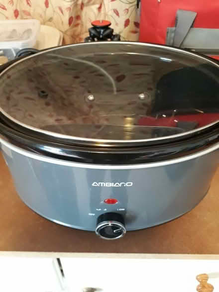 Photo of free slow cooker 5ltr. (Oswestry SY11) #1