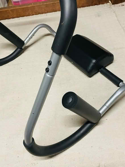 Photo of free Sit Up / Ab Crunches Exerciser (Rose Grove BB12) #2