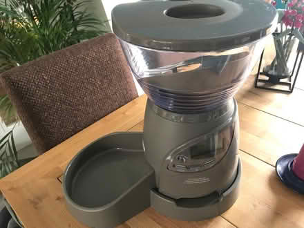 Photo of free Automatic pet food dispenser (Falkirk FK1) #1