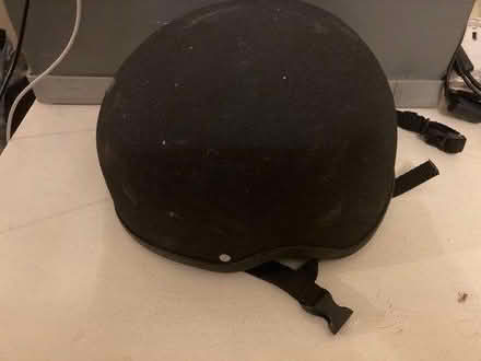 Photo of free Horse riding hat (RG8 Pangbourne) #1