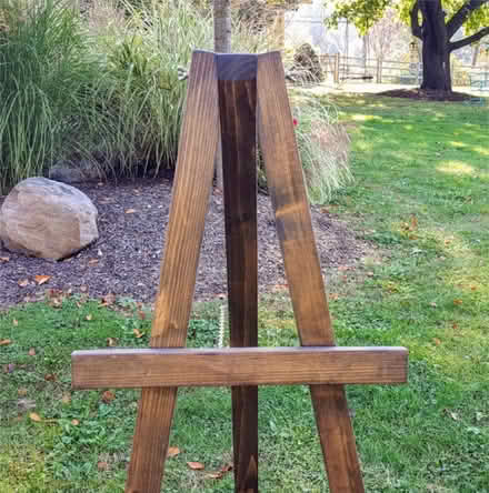 Photo of sturdy wood floor easel (Town Cntr. Mountlake. Terrace) #1
