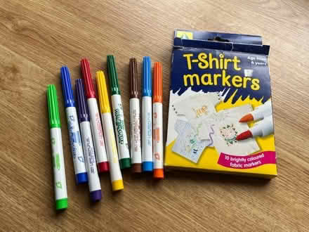 Photo of free T-shirt markers (Riverside B98) #1