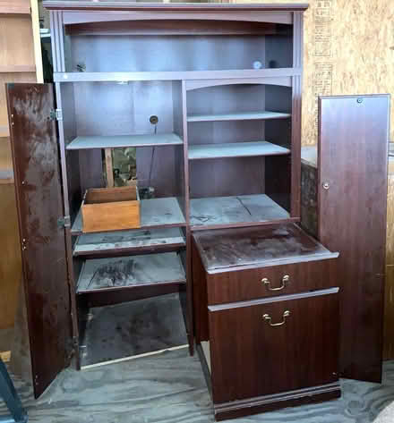 Photo of free Entertainment Center (Northwest Collinsville Texas) #1