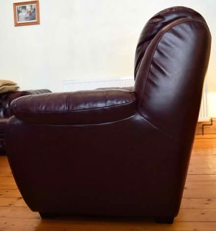 Photo of free Leather sofa (Lochend EH6) #4