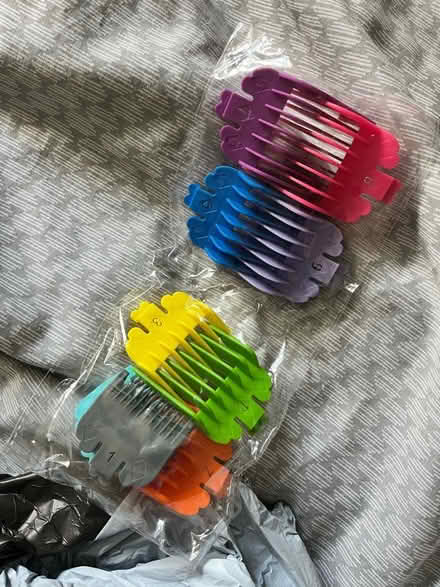 Photo of free Accessories for man trimmer (AL10) #1