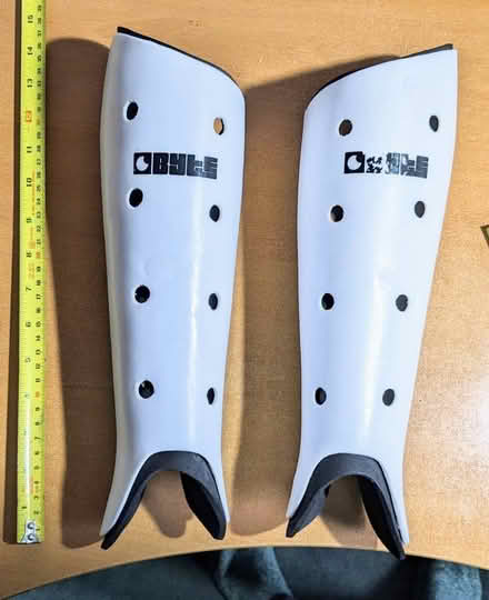 Photo of free Shinguards (Comiston EH10) #1