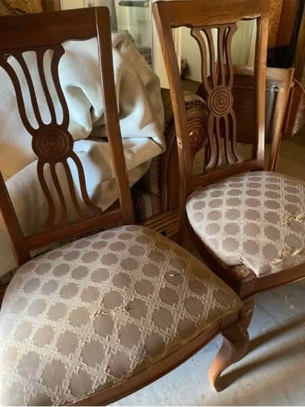 Photo of free Glass Table and chairs (Northwest Collinsville Texas) #2