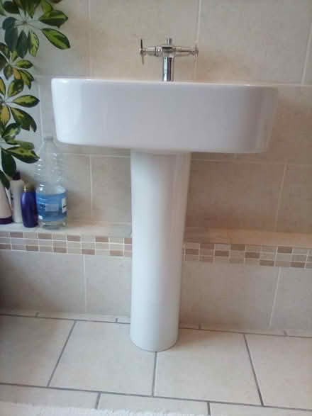 Photo of free Bathroom basin, pedestal & taps (High Hurstwood TN22) #2
