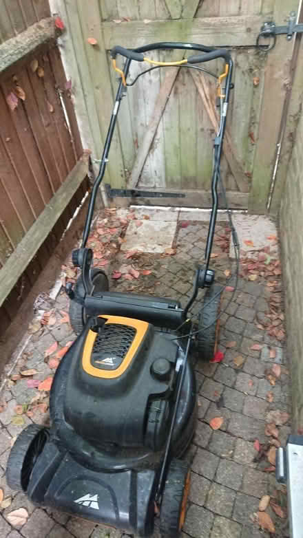 Photo of free Lawn mower (McCulloch M46-140WR) broken but fixable (Freezywater EN3) #2