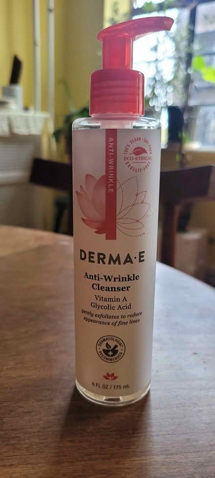Photo of free Derma-E Anti Wrinkle Cleanser (Washington Heights) #1