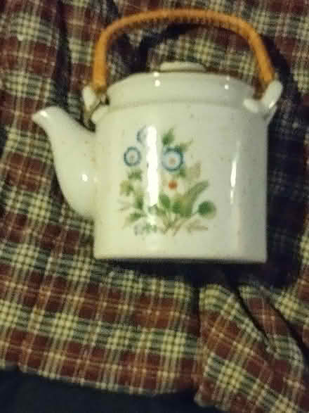 Photo of free Ceramic teapot (Mayfair, Philadelphia 19135) #1