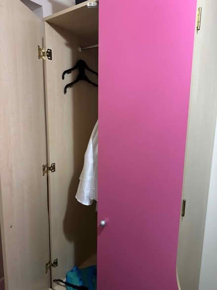 Photo of free Girls Pink Bedroom Set (Hasland S41) #4