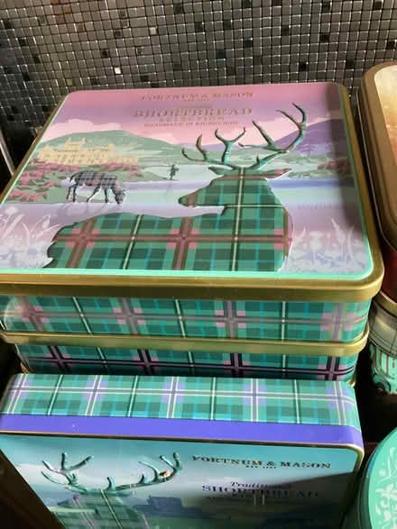 Photo of free fortnum & mason biscuit tins empty (Southport PR9) #2