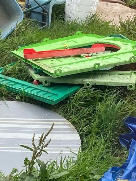 Photo of free fully wendy house parts (guildford GU1) #1