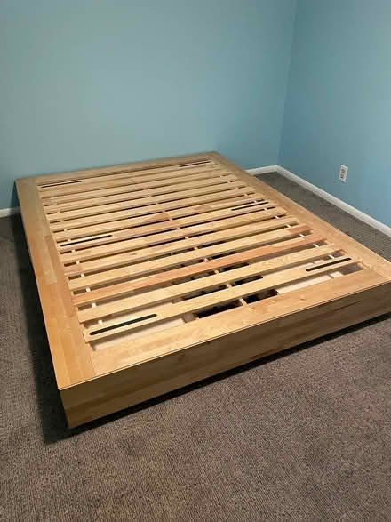 Photo of free Queen bed (Central Market, Shoreline) #2